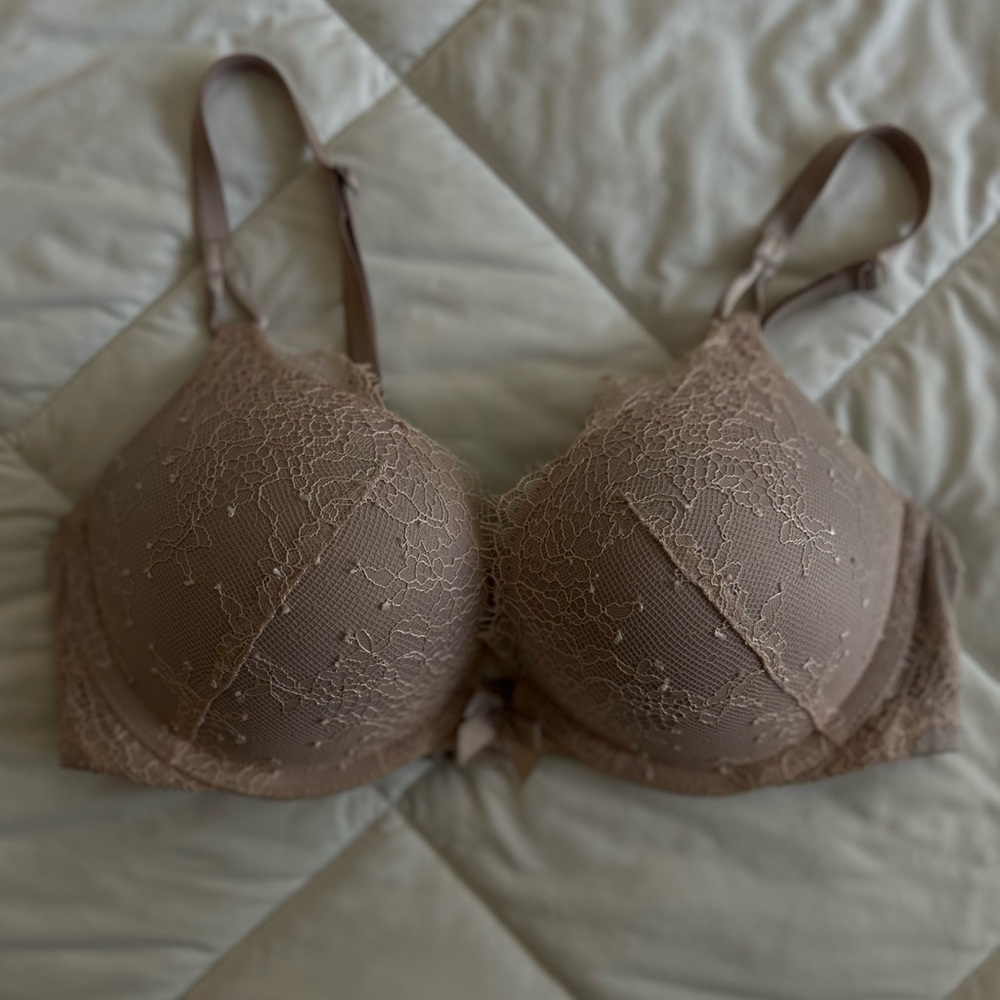 Victoria's Secret Lace Bra - Tan